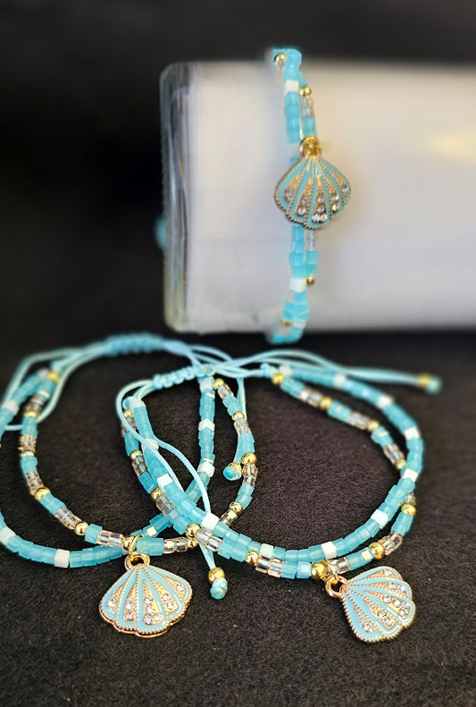 Aqua clam bracelet