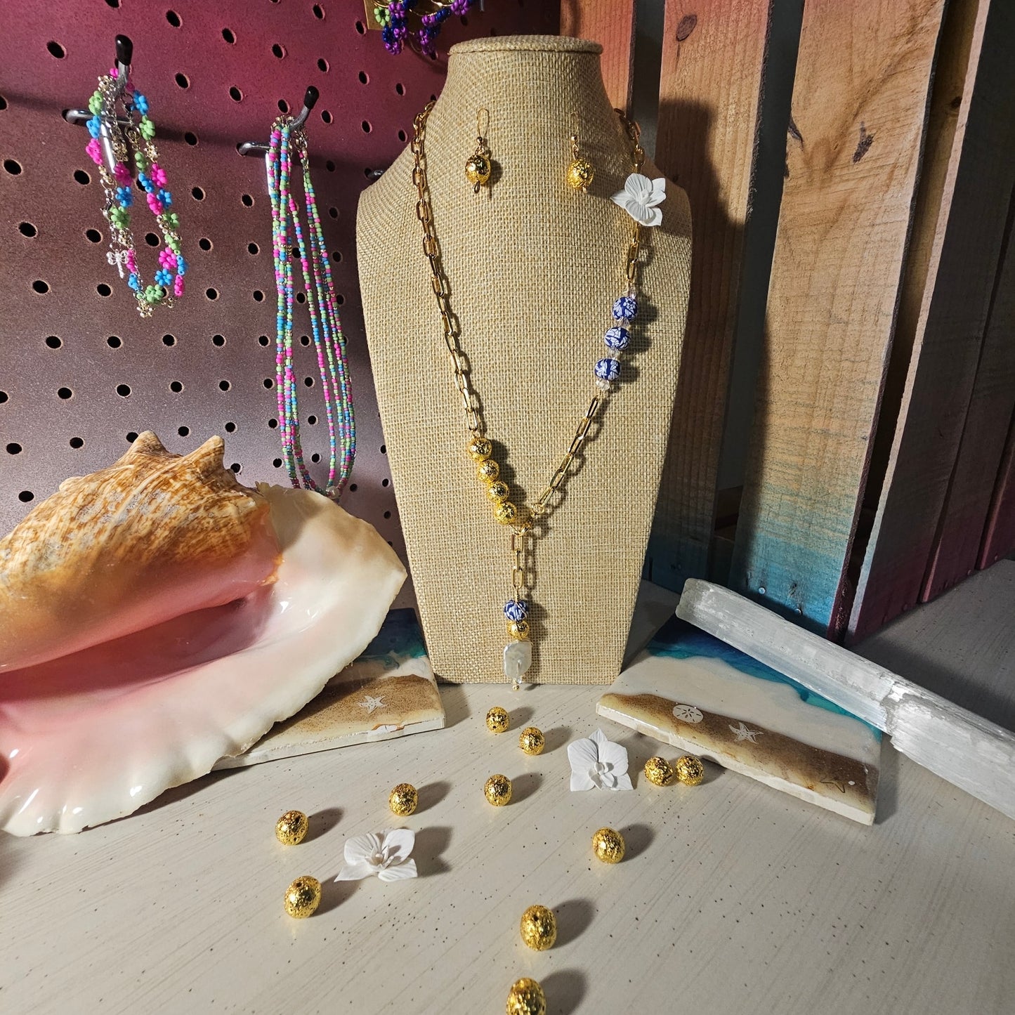 Isla necklace