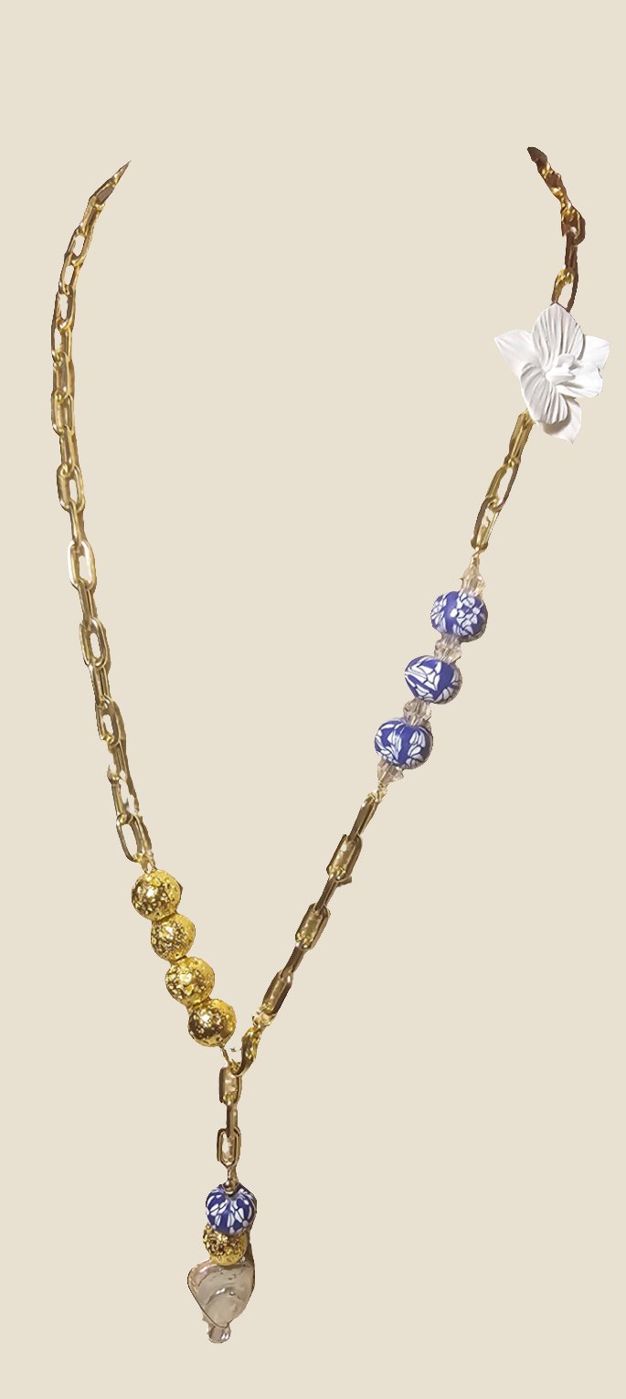 Isla necklace